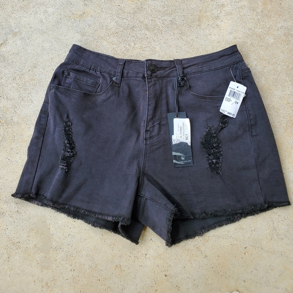 NWT Women's Numero jean shorts